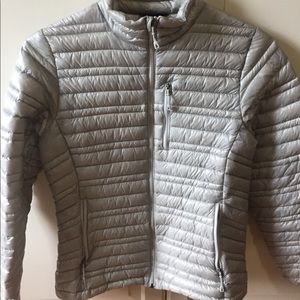 Patagonia puff jacket